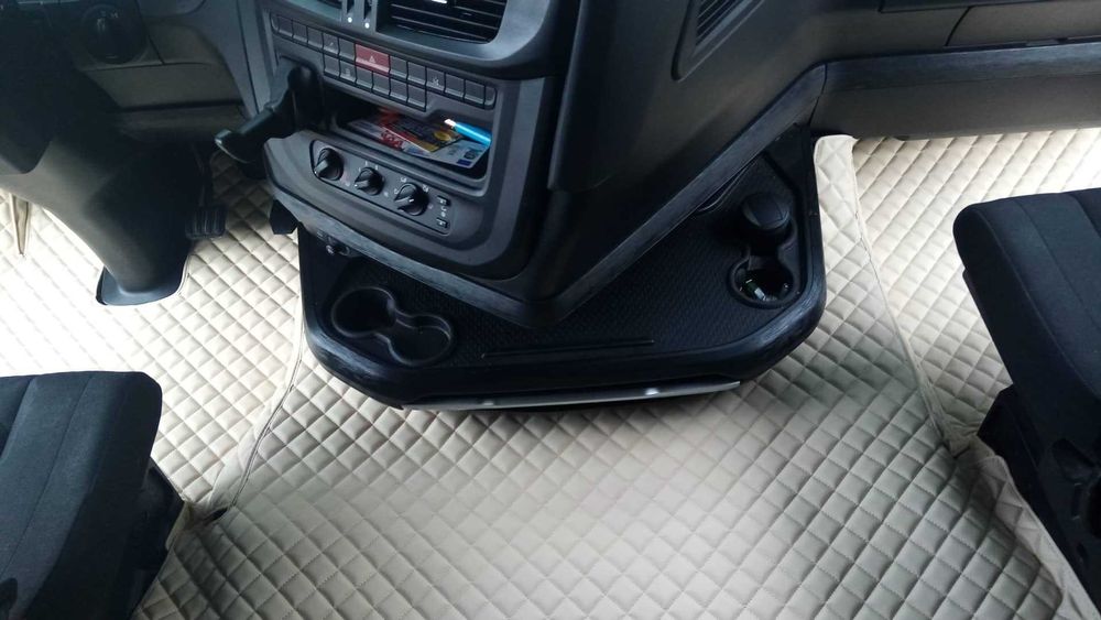 Стелки за камион Ивеко IVECO S-WAY под 2 нива Еко кожа