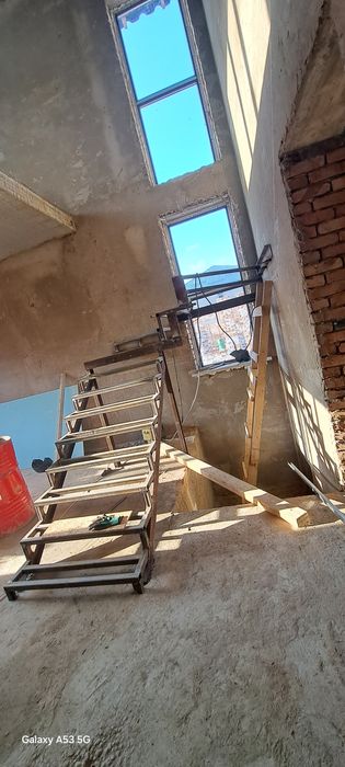 Лестница из металла