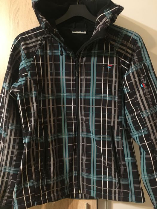 Красиво яке S 10 лв