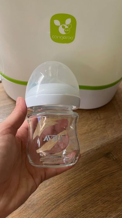 Стерилизатор Cangaroo 3 в 1 + подарък стъклено шише Philips Avent