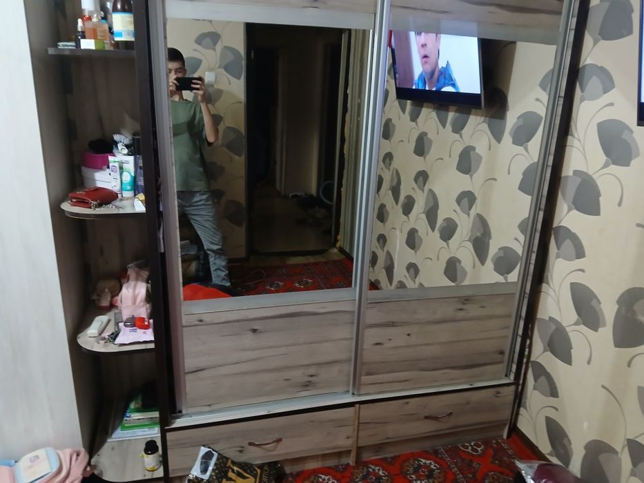 Kupelik shkaf, kotta 4ta polka yonda