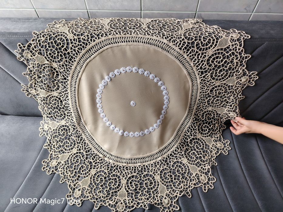 Mileu macrame lucrat manual