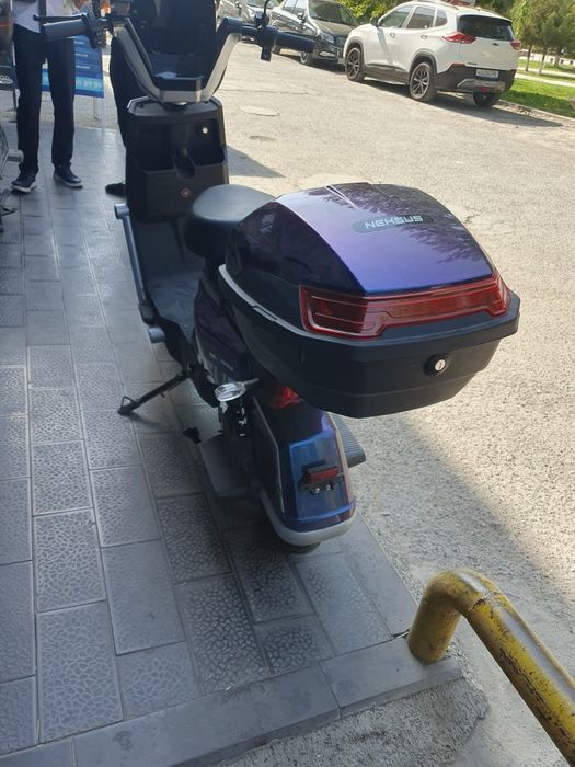 Электроскутер NEXUS,5 аккумуляторный