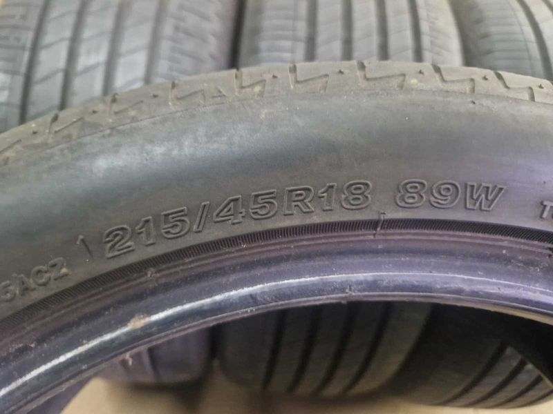 4 Bridgestone R18 215/45
летни гуми
DOT4519