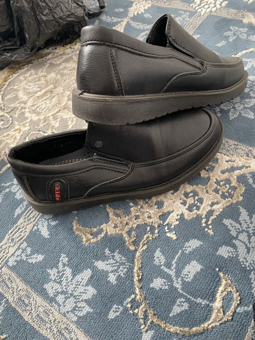 Детская обувь на мальчика б/у туфли