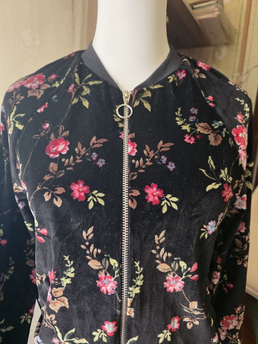 Hanorac floral catifelat Atmosphere made in Romania