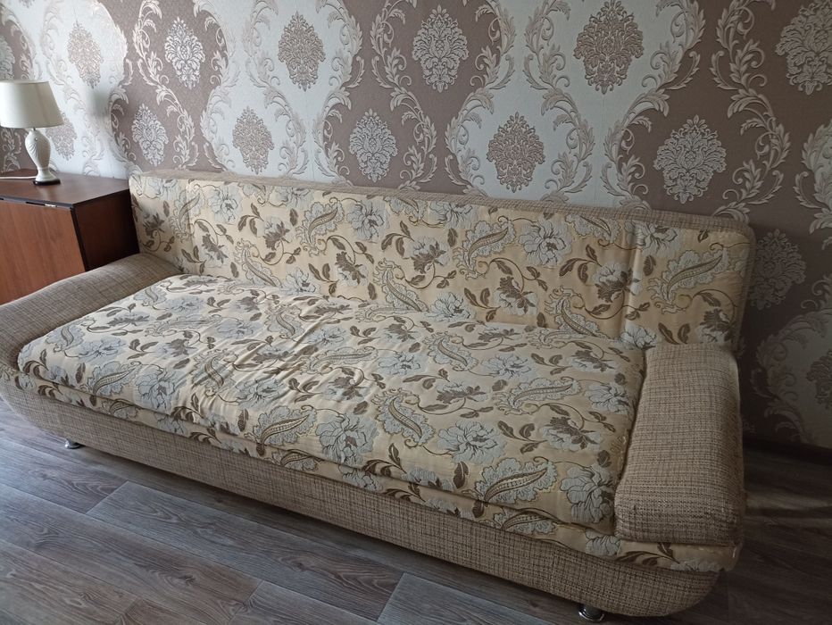 Продам диван + 2 кресла