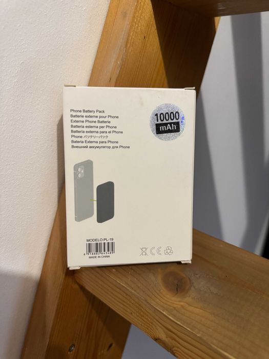 Baterie externa MagSafe, 10000mAh, incarcare wireless, cablu USB-C, noua