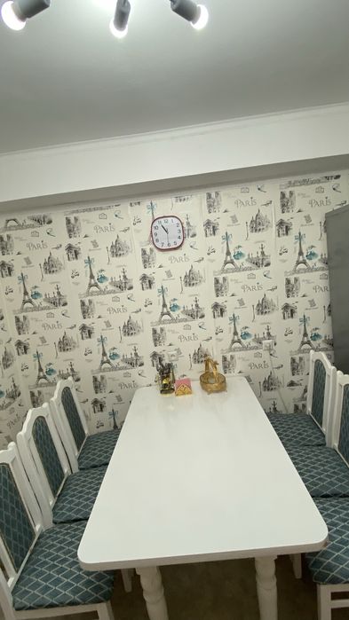 Продам стол со стульями