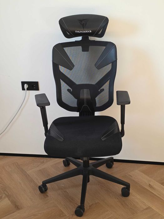 компьютерное кресло  ThunderX3 YAMA1