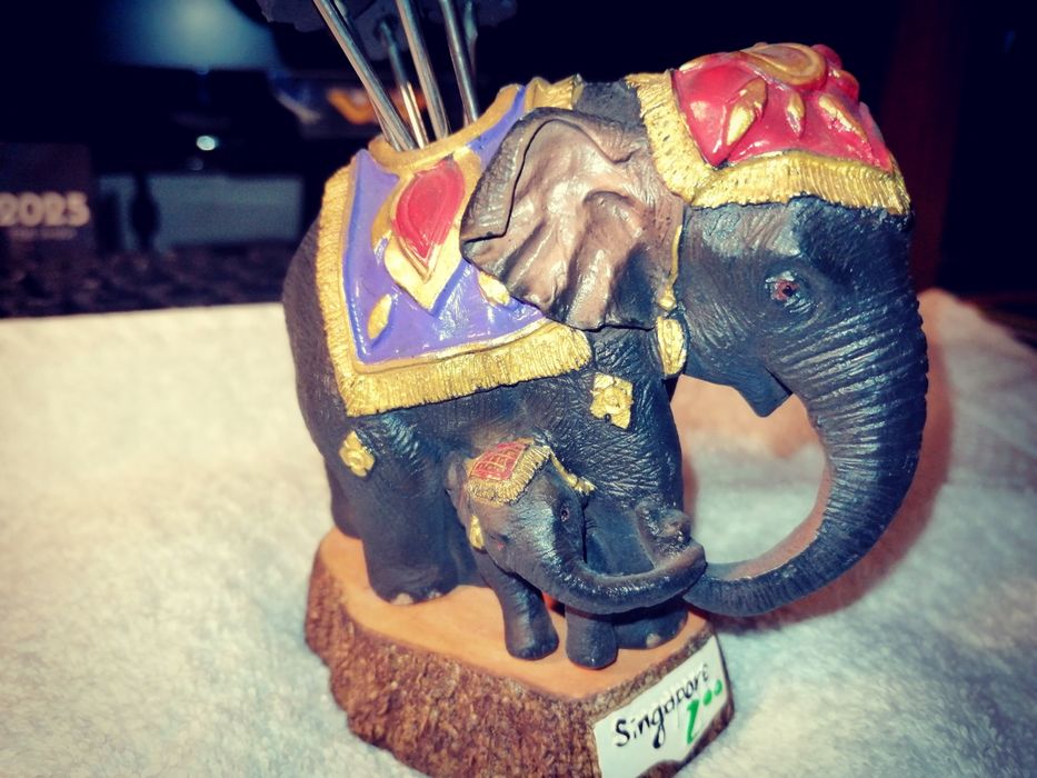 Сувенирные слоны (шриланка, сингапур)