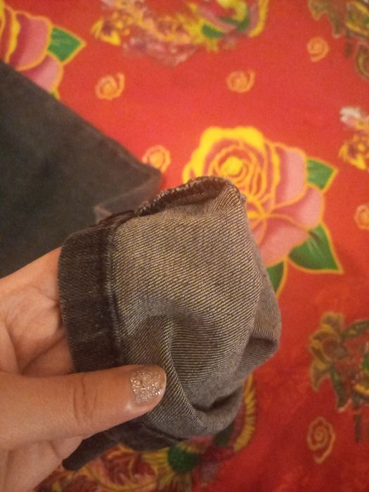 Джинсы темного цвета (Алматы)