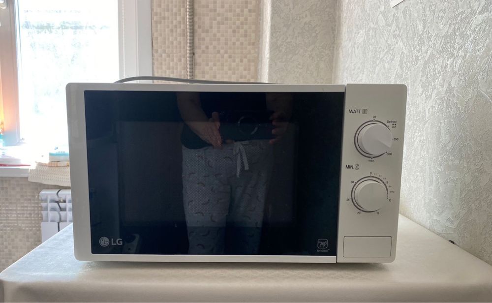 Микроволновка в отличном состоянии