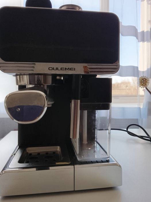 Продам кофеварку