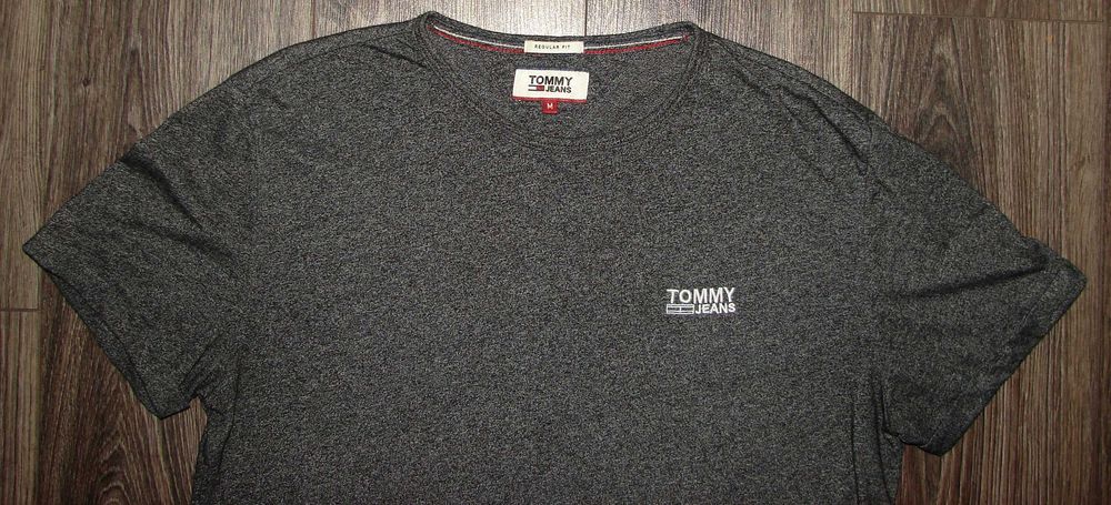 Tricou TOMMY HILFIGER JEANS, Marimea M, Gri, Autentic/Original