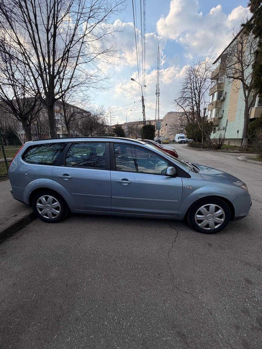 Ford Focus 2. 2.0, 136 CP
