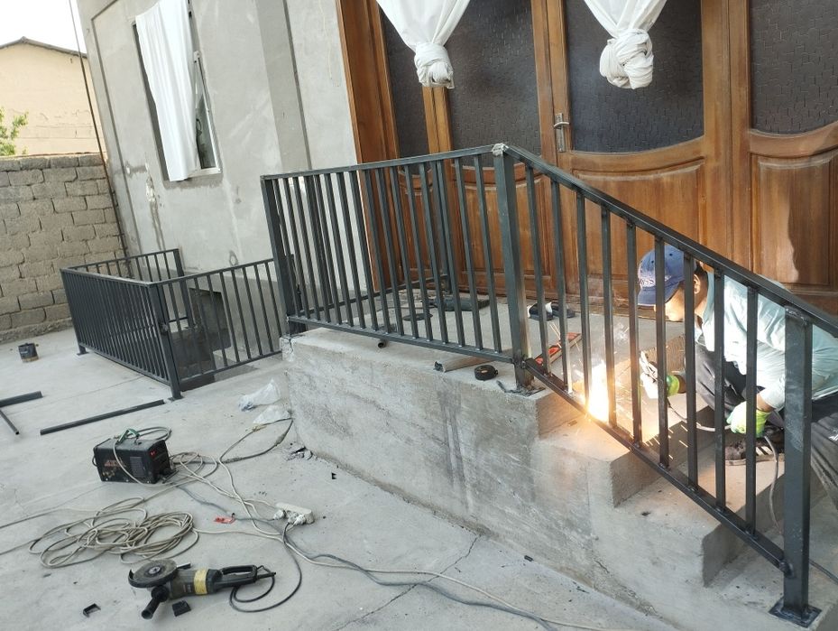 Козирок решетки перилла...Kozerok, svarka, reshetka, perila, naves. Ко