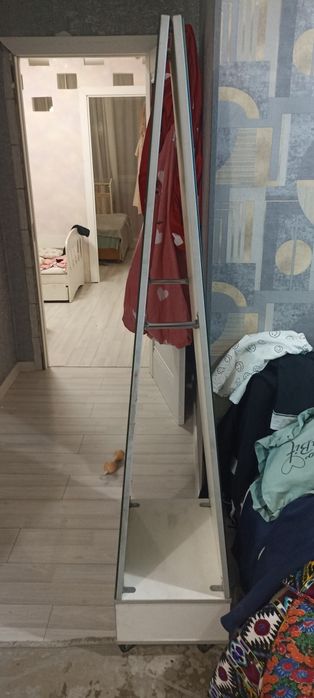 Продаю 2 зеркало