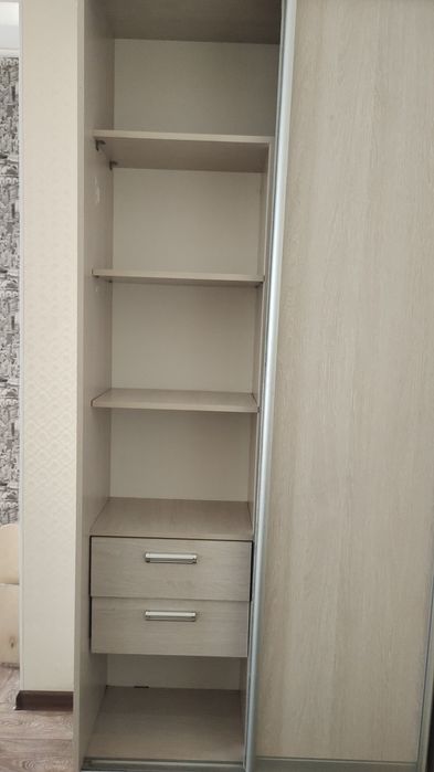 Продам шкаф-купе
