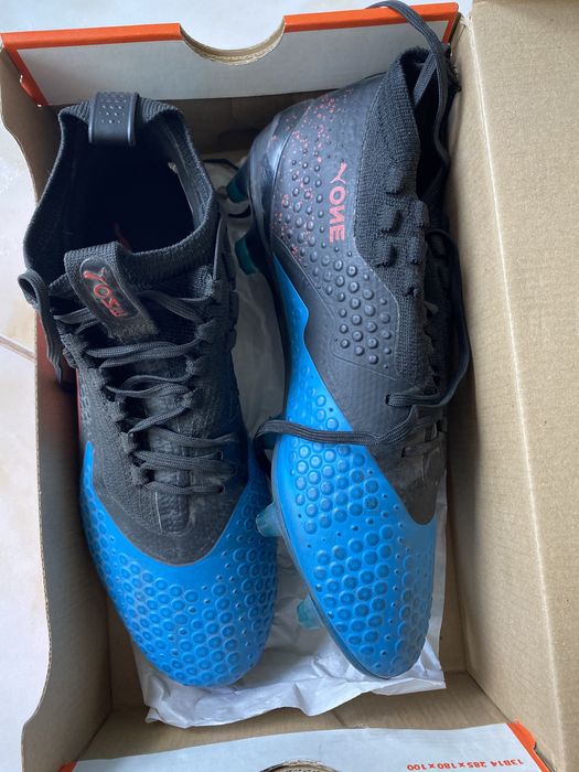 Продам бутсы Puma one 39размер