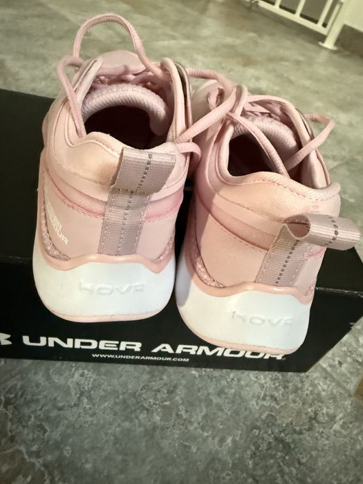 Pantofi Under Armour Hovr Omnia Dama nr.41