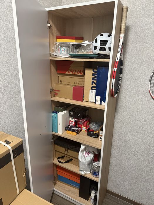 Шкаф распашной для хранения