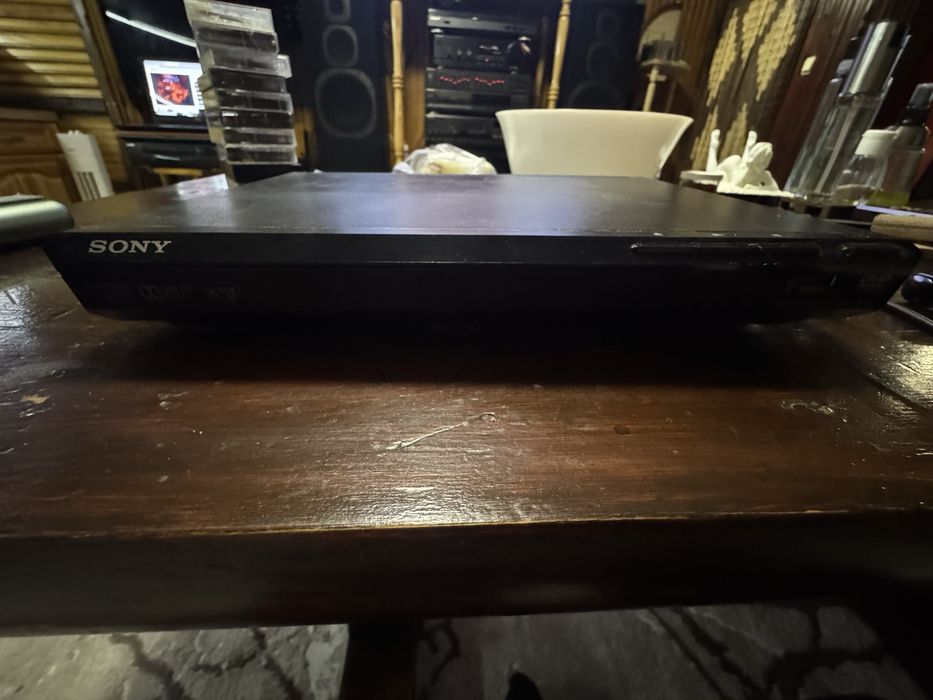 Sony DVP-SR370 DVD Player