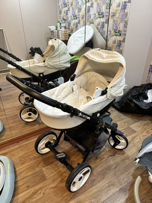 Продам коляску Lonex