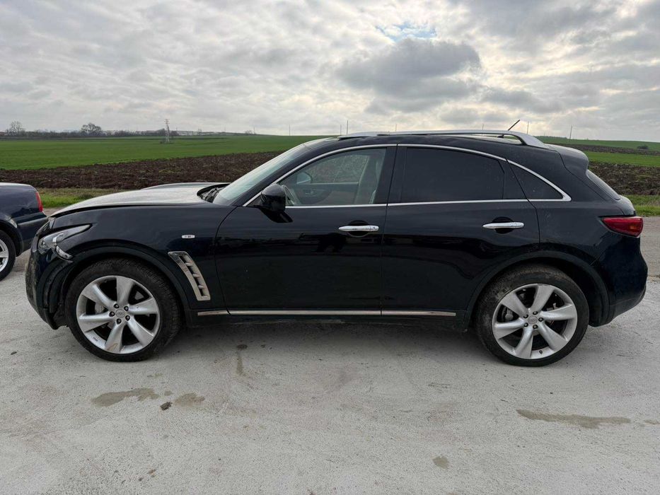 Infiniti FX 30D
Infiniti FX 30D