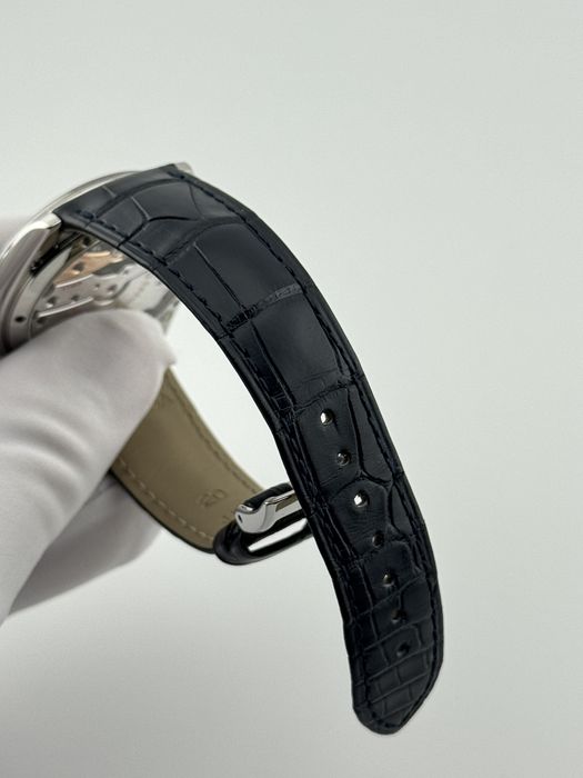 Наручные часы Omega De Ville Trésor