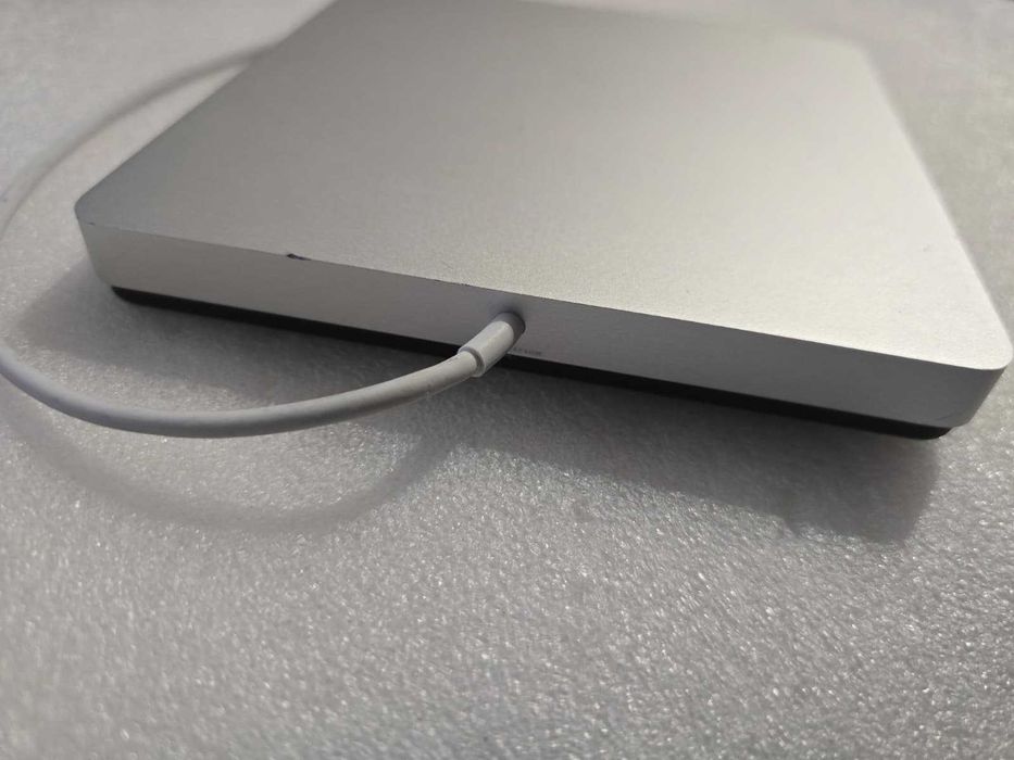 Dvd-rw extern Apple SuperDrive MD564ZM/A, A1379, USB - poze reale