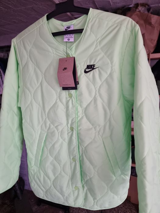 Geaca dama originala  nike