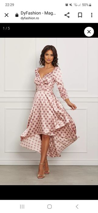 Rochie eleganta vaporoasa