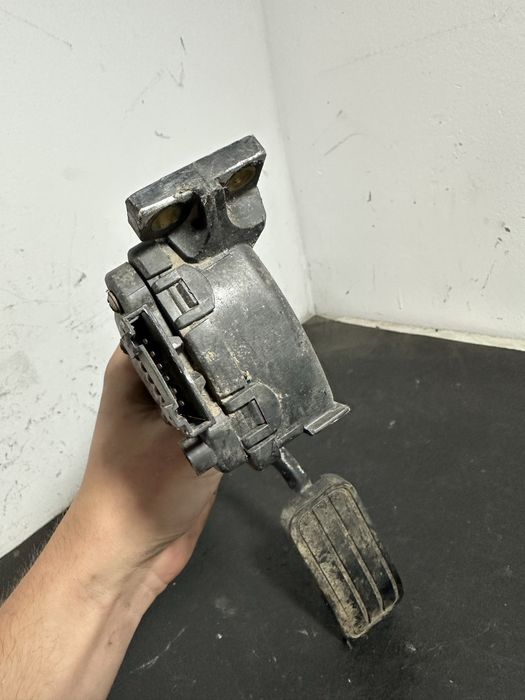 Pedala acceleratie Volkswagen Vw sharan 1.9 TDI AUY ASZ 116cp 131cp
