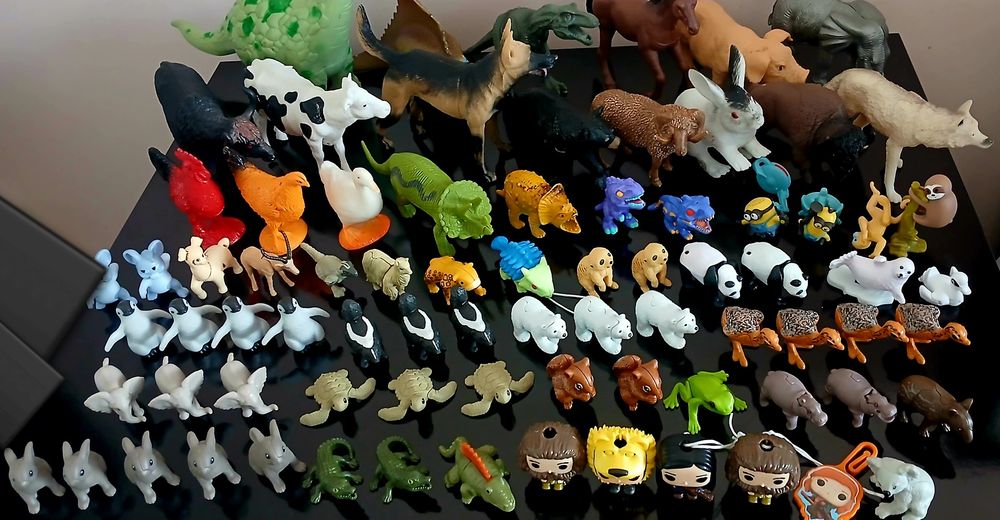 Серия животни и Киндер играчки