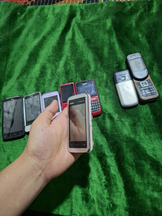 Nokia Htc Retro tellar