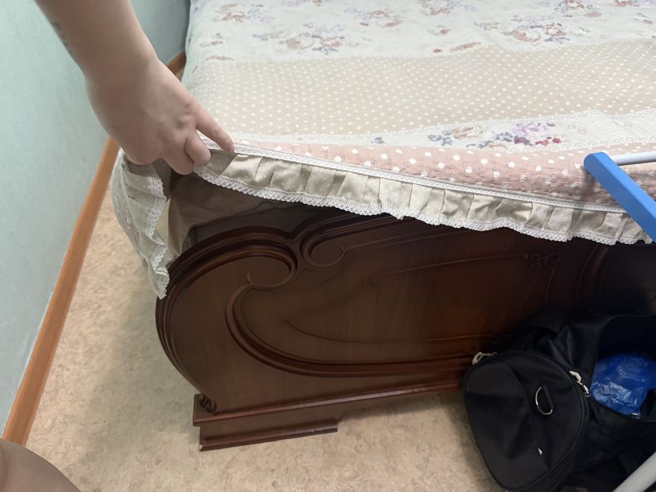 Продам кровать двуспальную