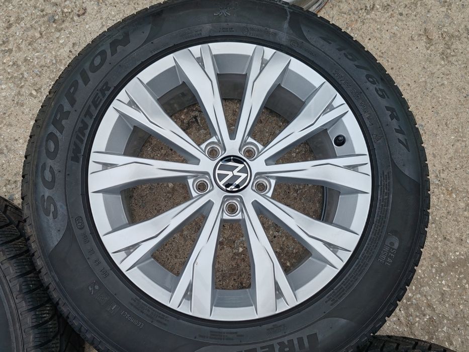 Vw Tiguan Montana 215/65/17
