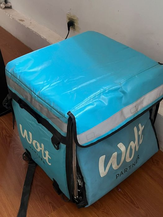 Продам сумеу Wolt