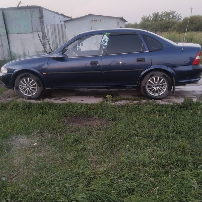 Продам Опель вектра б