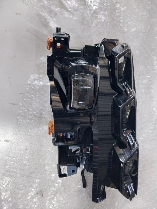 Линзы модуль на фары lx600