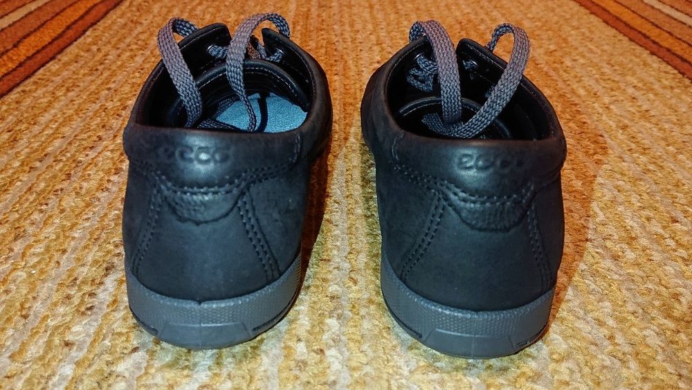 Обувки Ecco 36,5