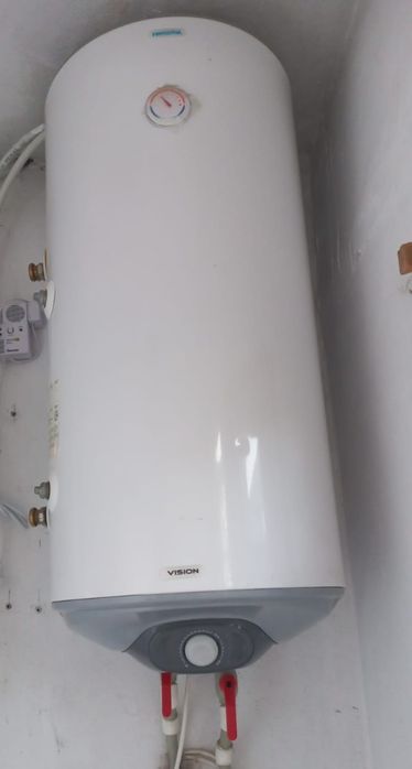 Vând boiler electric Romstal Vision
Ideal pentru casă, apartament, garaj sau orice spațiu unde este nevoie de apă caldă.