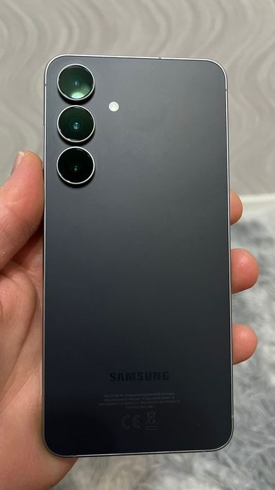 Самсунг S25FE 256g