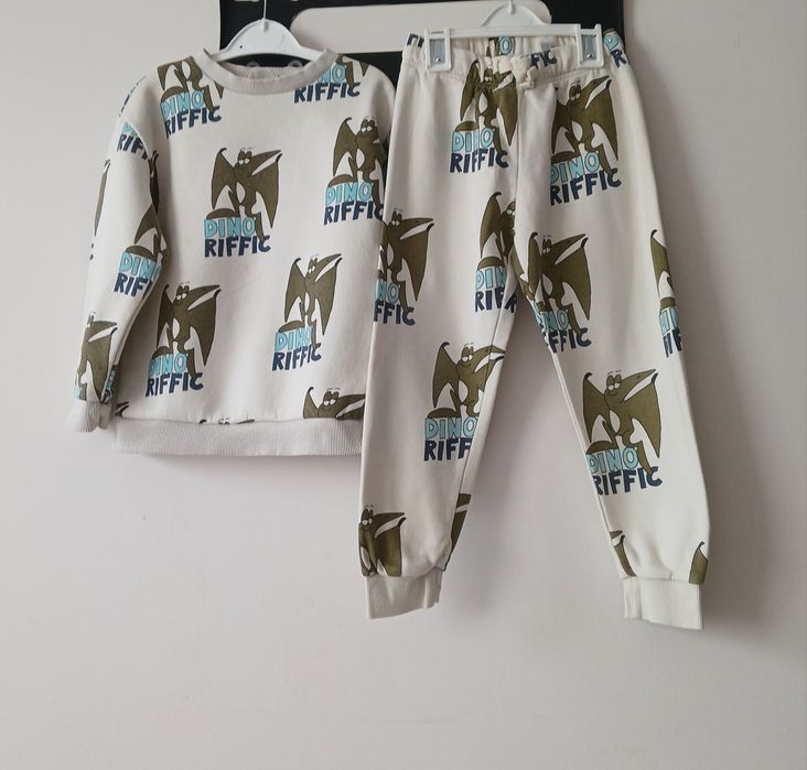 Комплекти  benetton  h&m 4-5 години