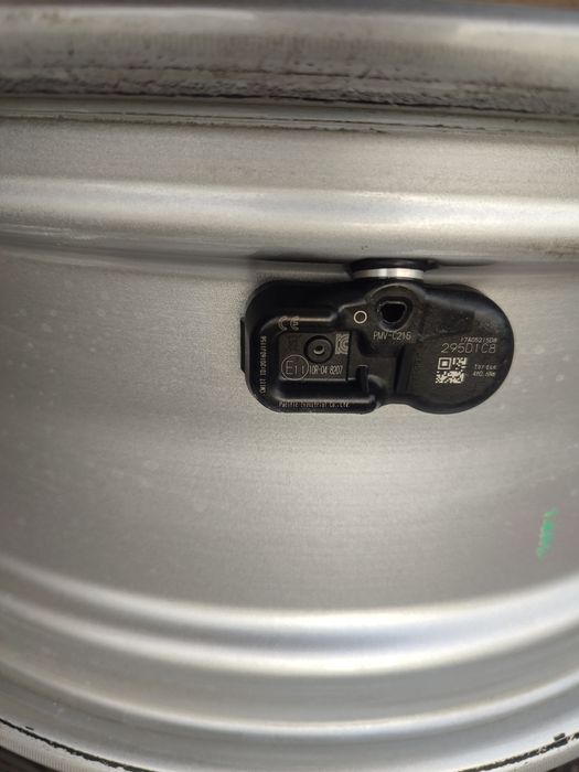 17" оригинални алуминиеви джанти за Toyota Chr,Corolla,Auris, Avencis.