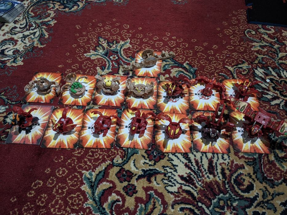 Продам бакуган 2009 года