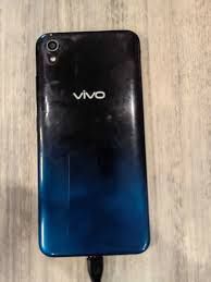 Продам смартфон vivo 1820