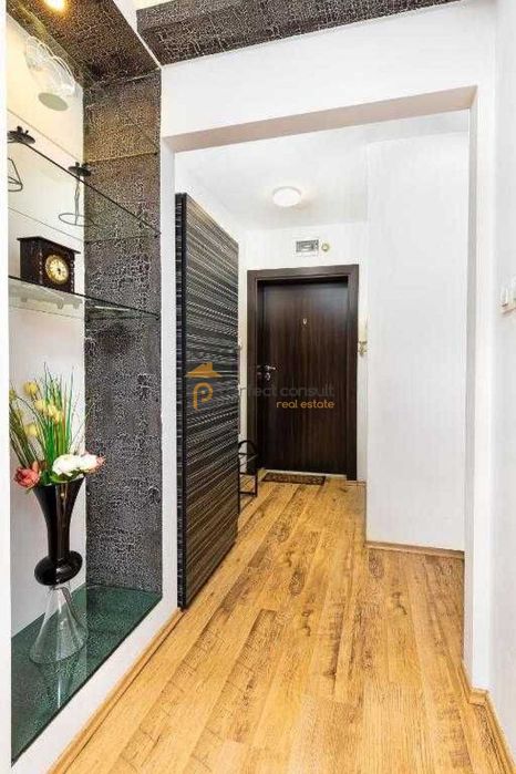 Дава се под наем Двустаен апартамент в Пловдив, Младежки Хълм - 65 кв.м за 255 € - Снимка #7