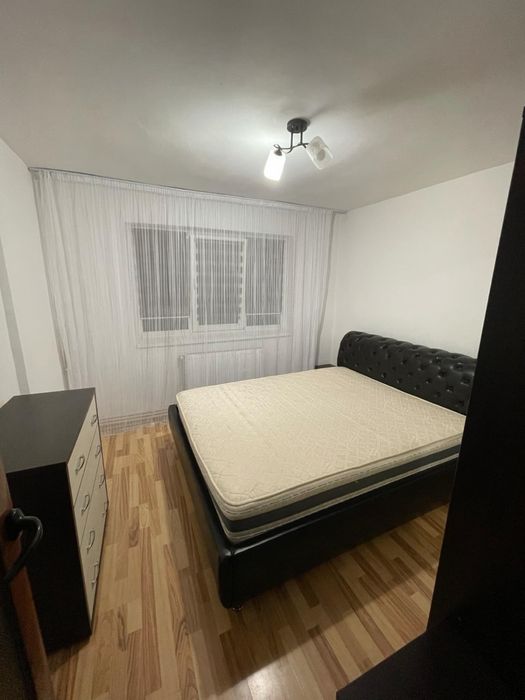 Inchiriez apartament 2 camere  str. Scolilor